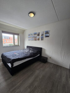 Bisschop Godschalkstraat 25